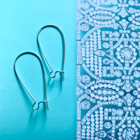 Luxury Simple Minimalist Women’s Sterling Silver Earrings 1.5 x 0.5 in - Picture 5 of 11